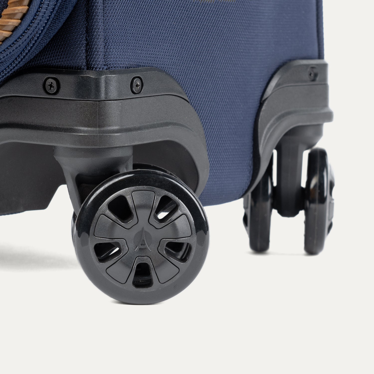Crew™ Classic Carry-On / Large Check-In Set