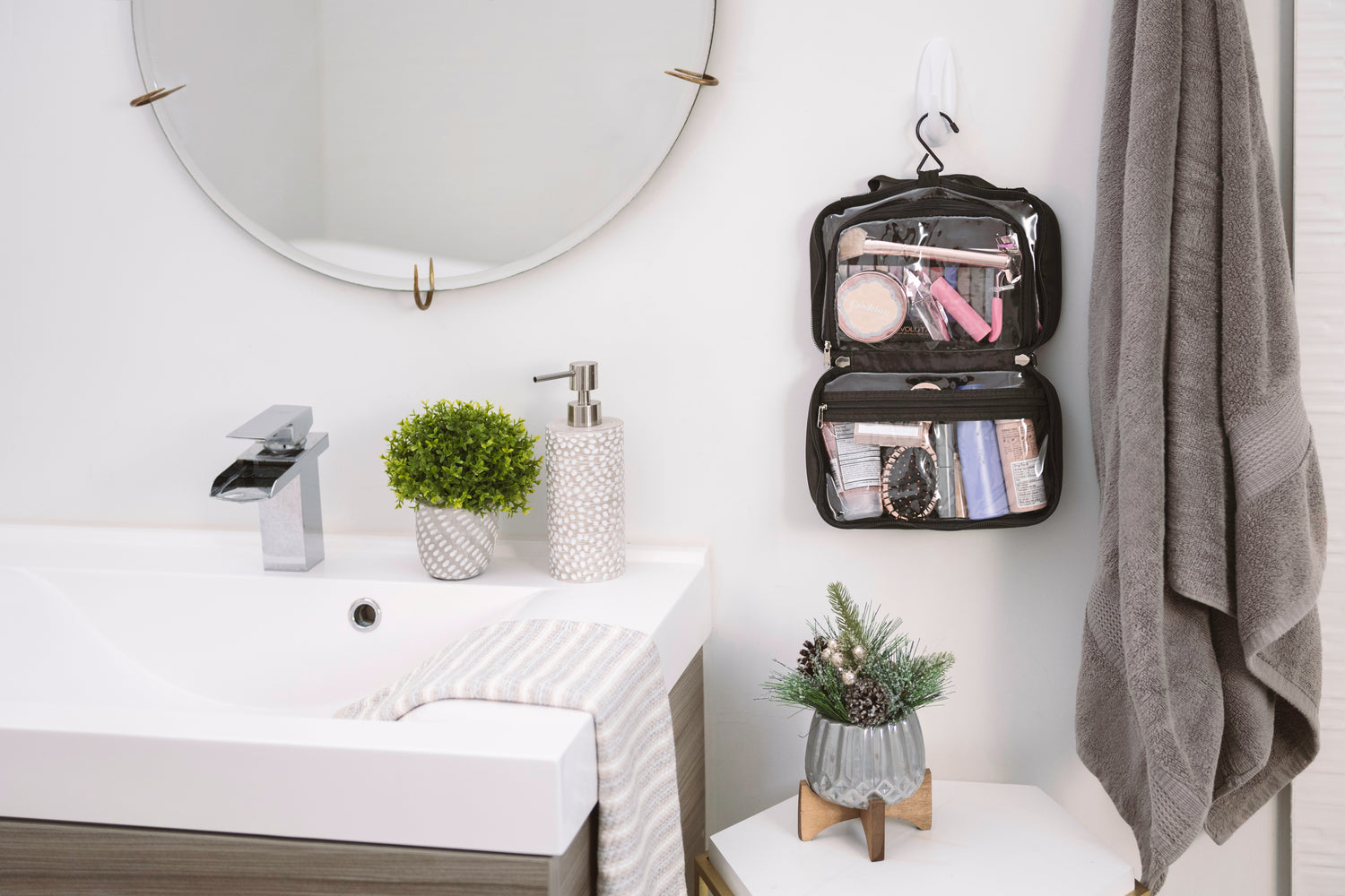 How to Pack Makeup for Travel: Tips and TSA Rules