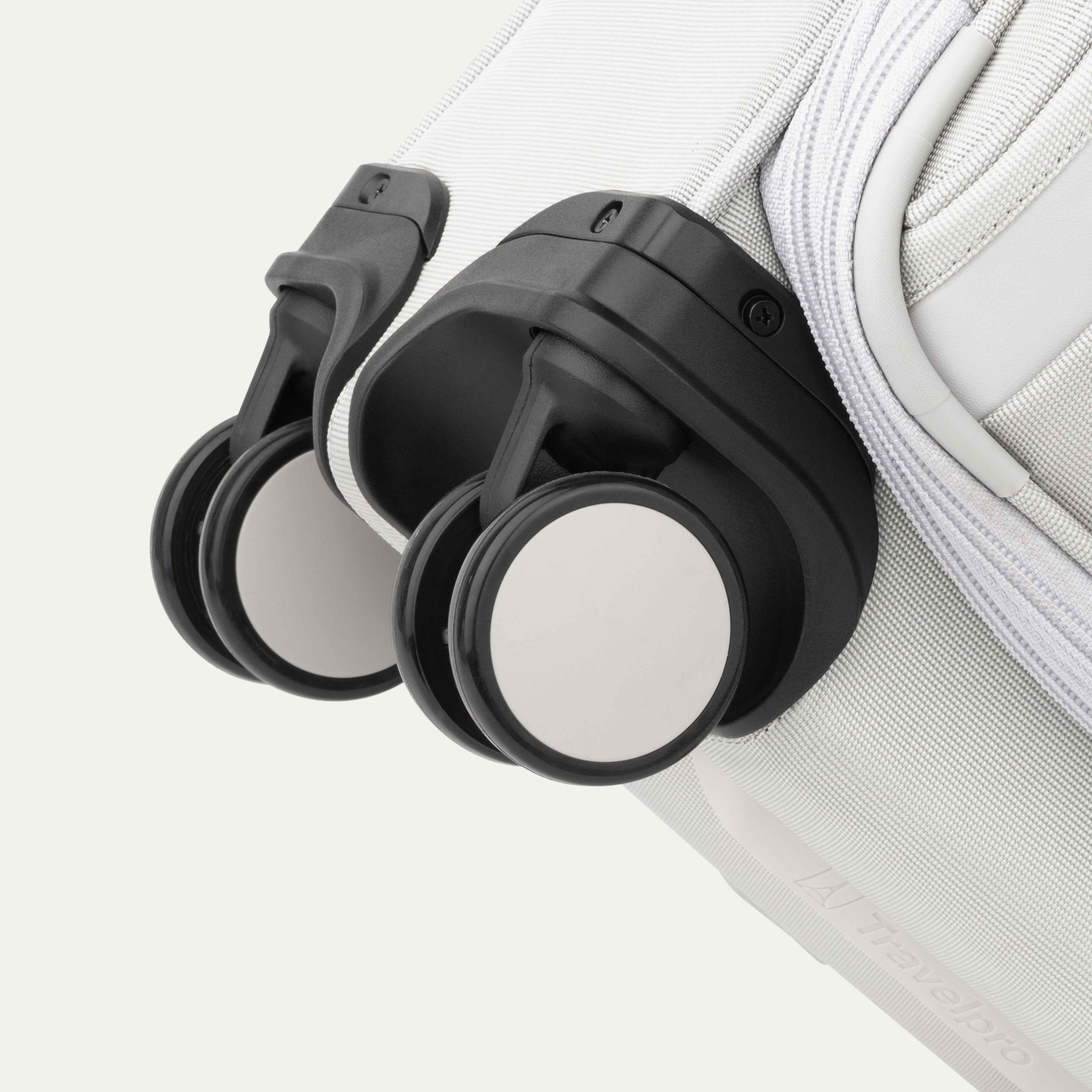 VersaPack®+ Compact  Carry-on Spinner