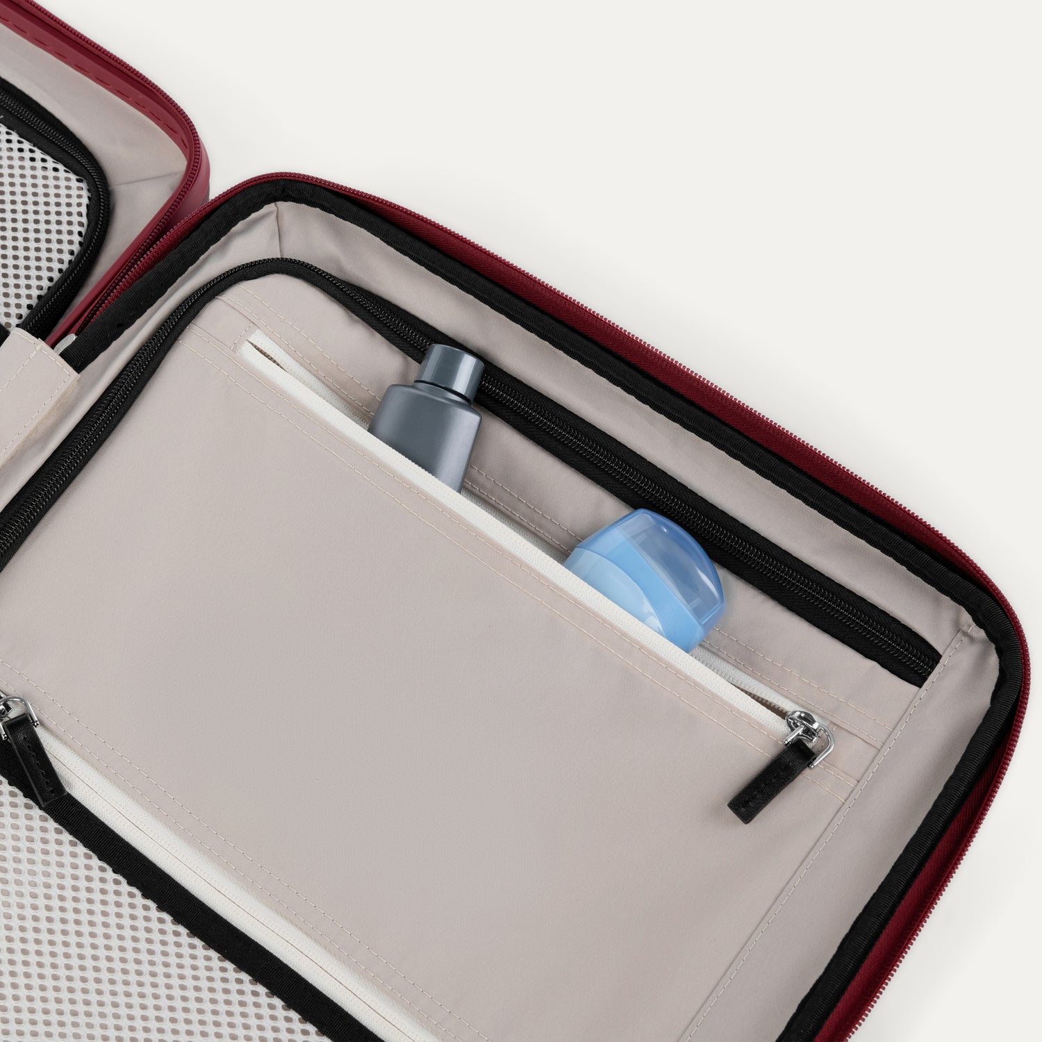 Platinum® Elite Hardside Carry on / Travelpross® x Travel + Leisure® Weekender Set